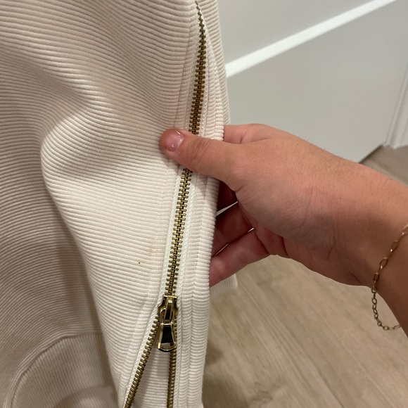 Varley Cream Side Zip Sweatshirt - Picture 5 of 12